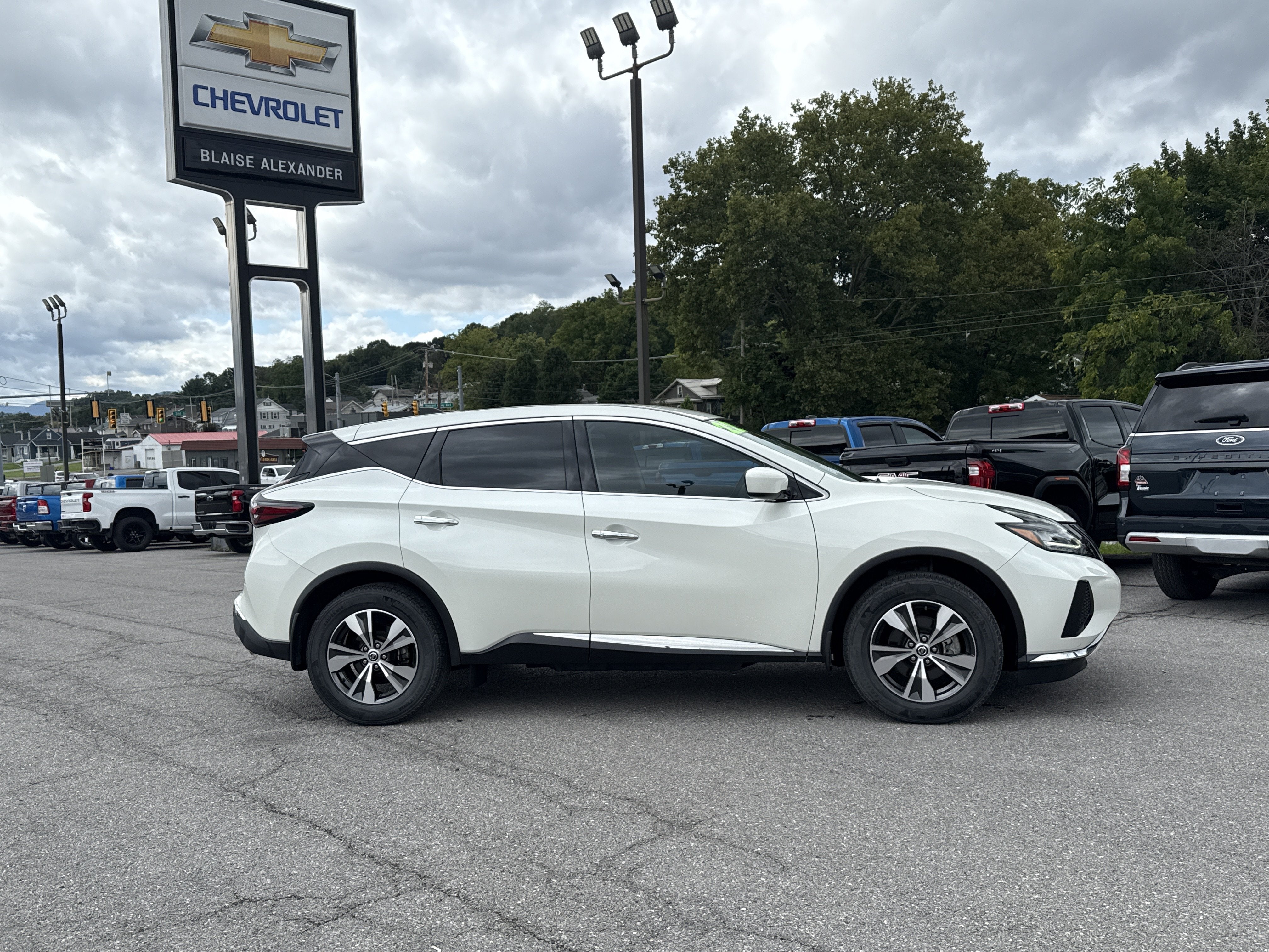 2022 Nissan Murano S