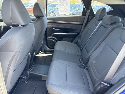 2023 Hyundai TUCSON SE