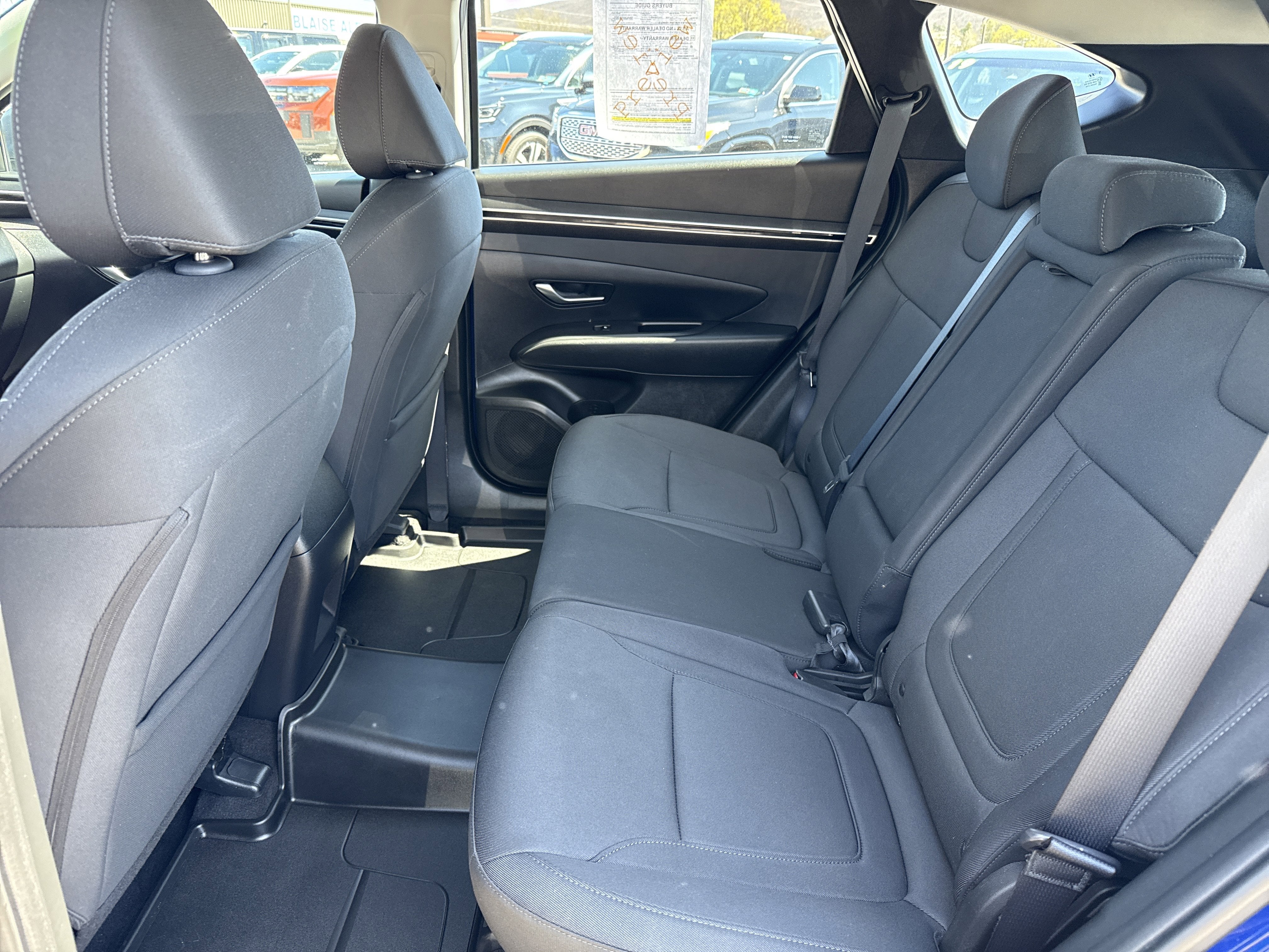 2023 Hyundai TUCSON SE