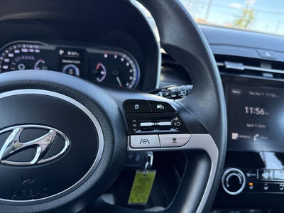 2023 Hyundai TUCSON SE