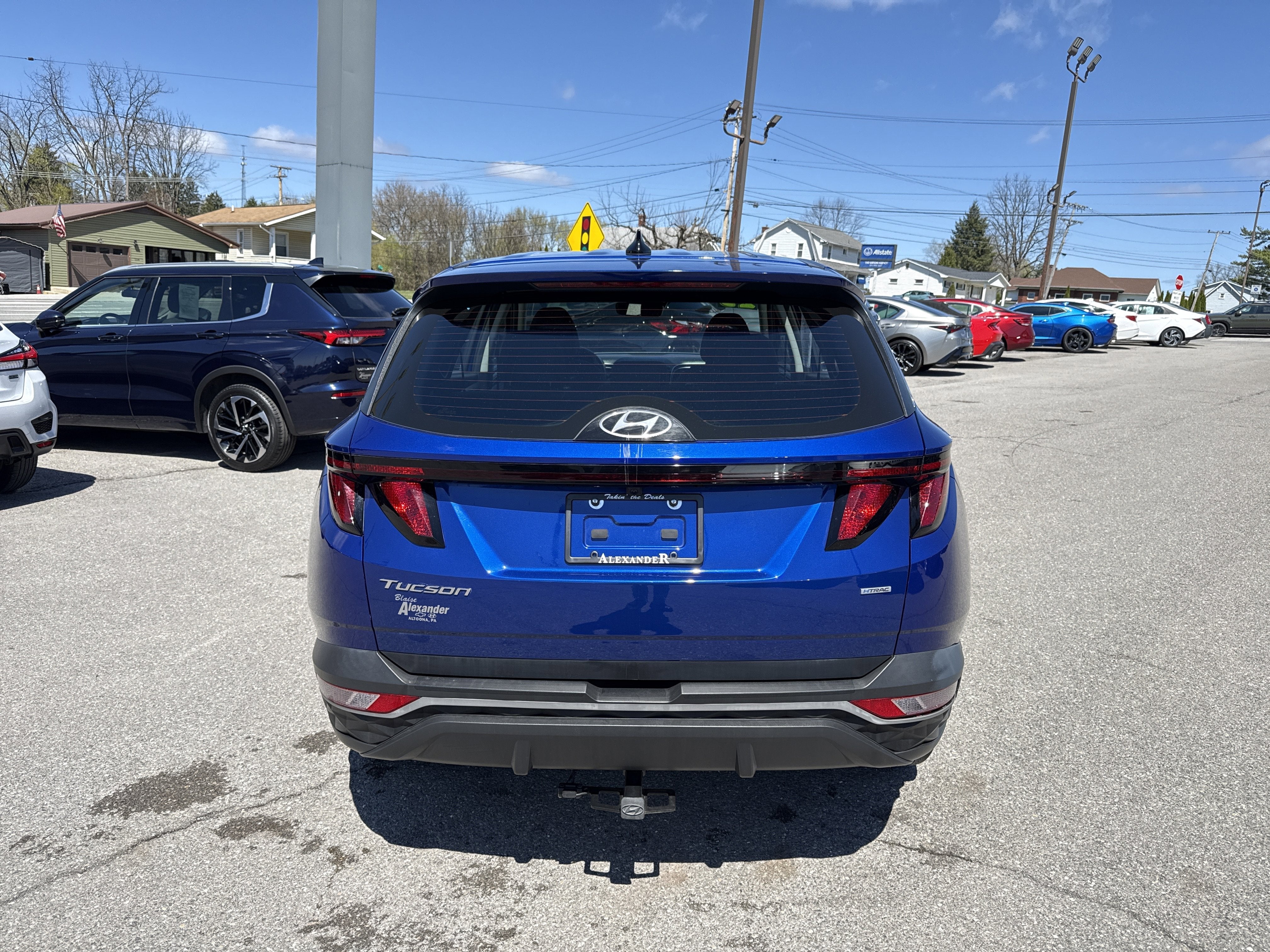 2023 Hyundai TUCSON SE