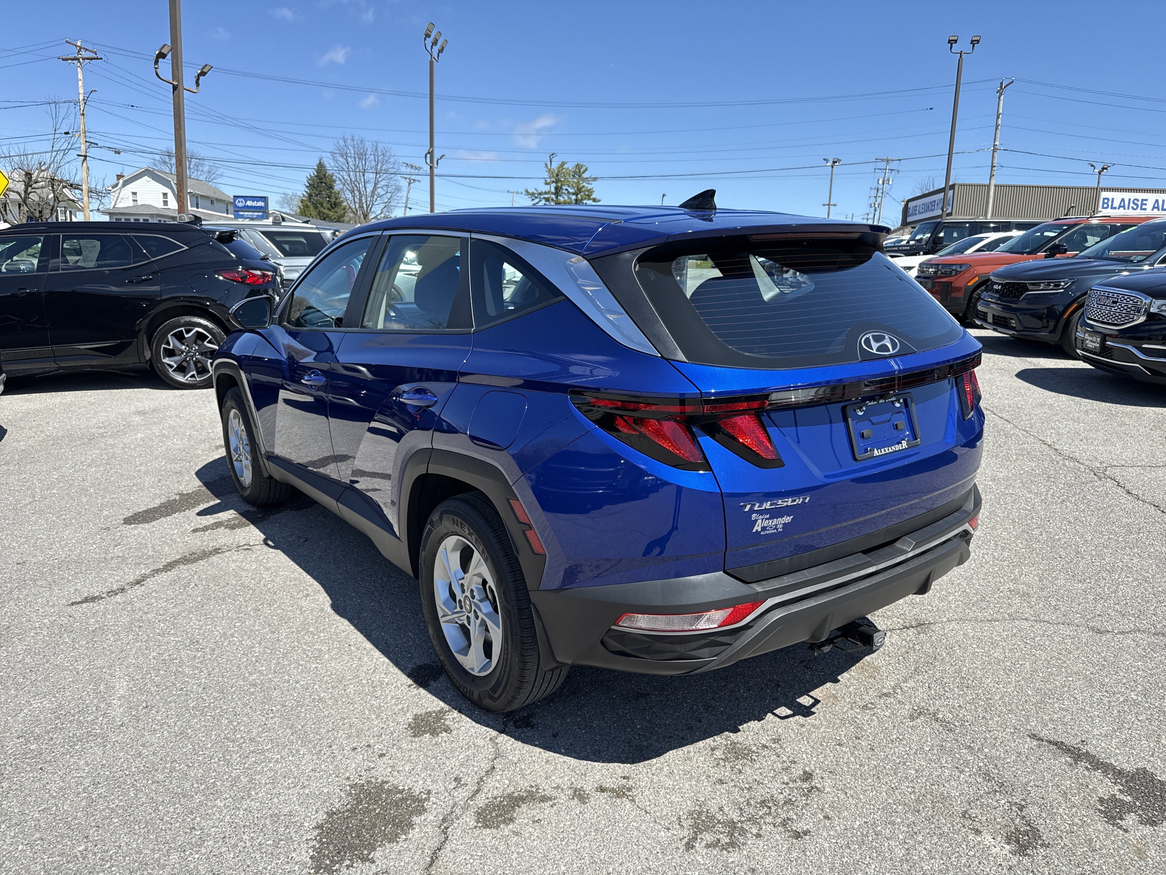 2023 Hyundai TUCSON SE