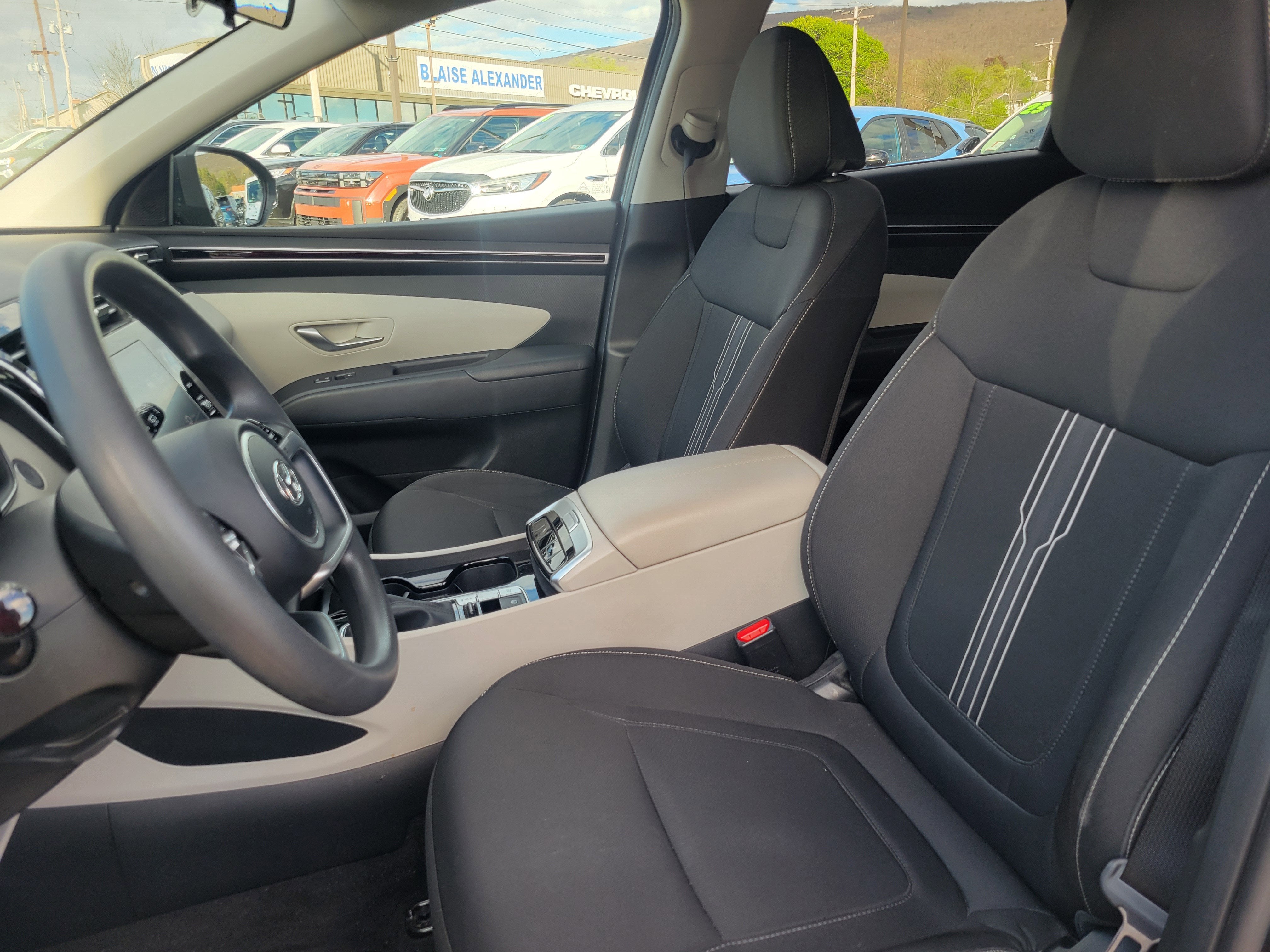 2023 Hyundai TUCSON SEL