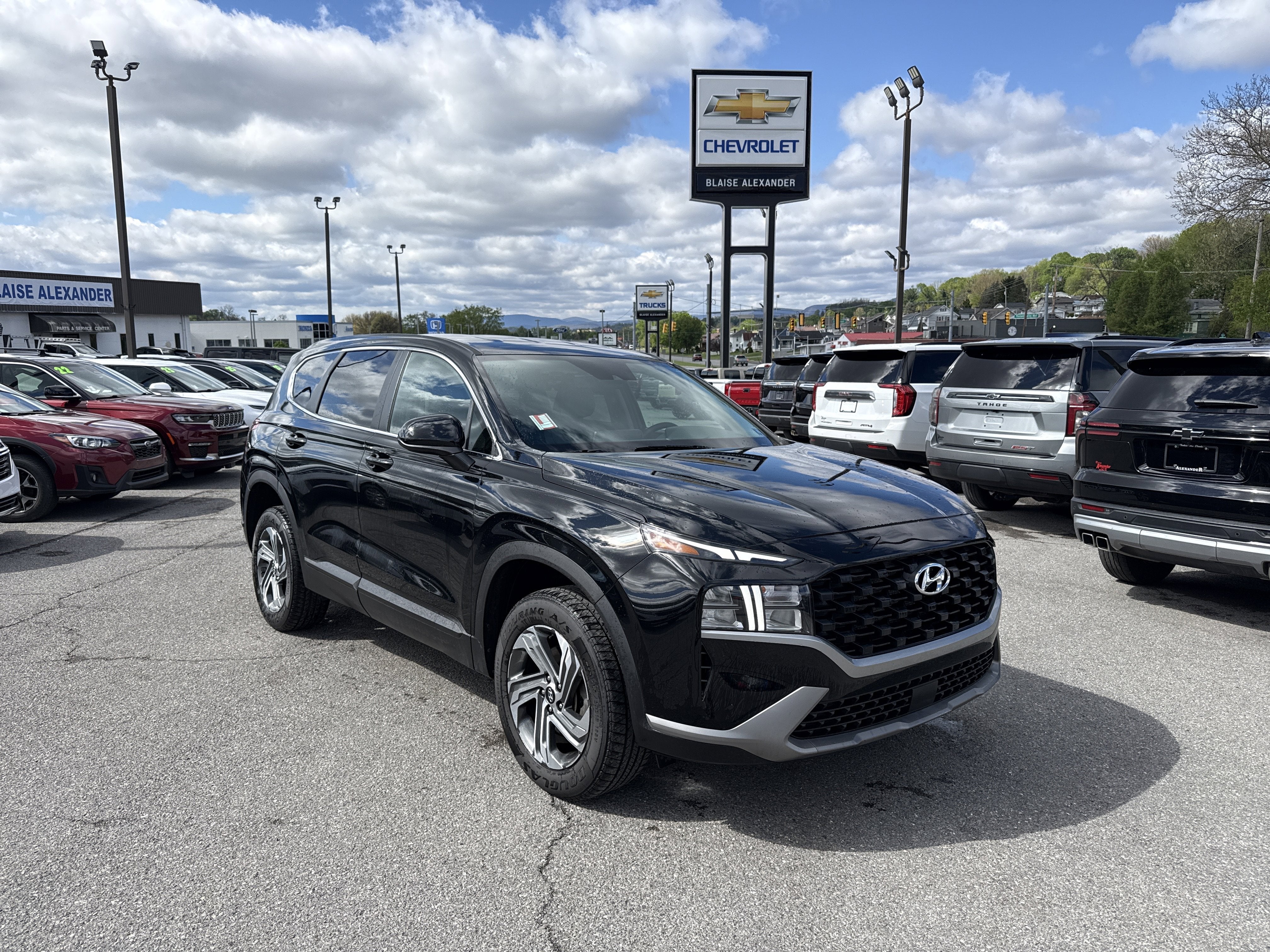 2023 Hyundai SANTA FE SE