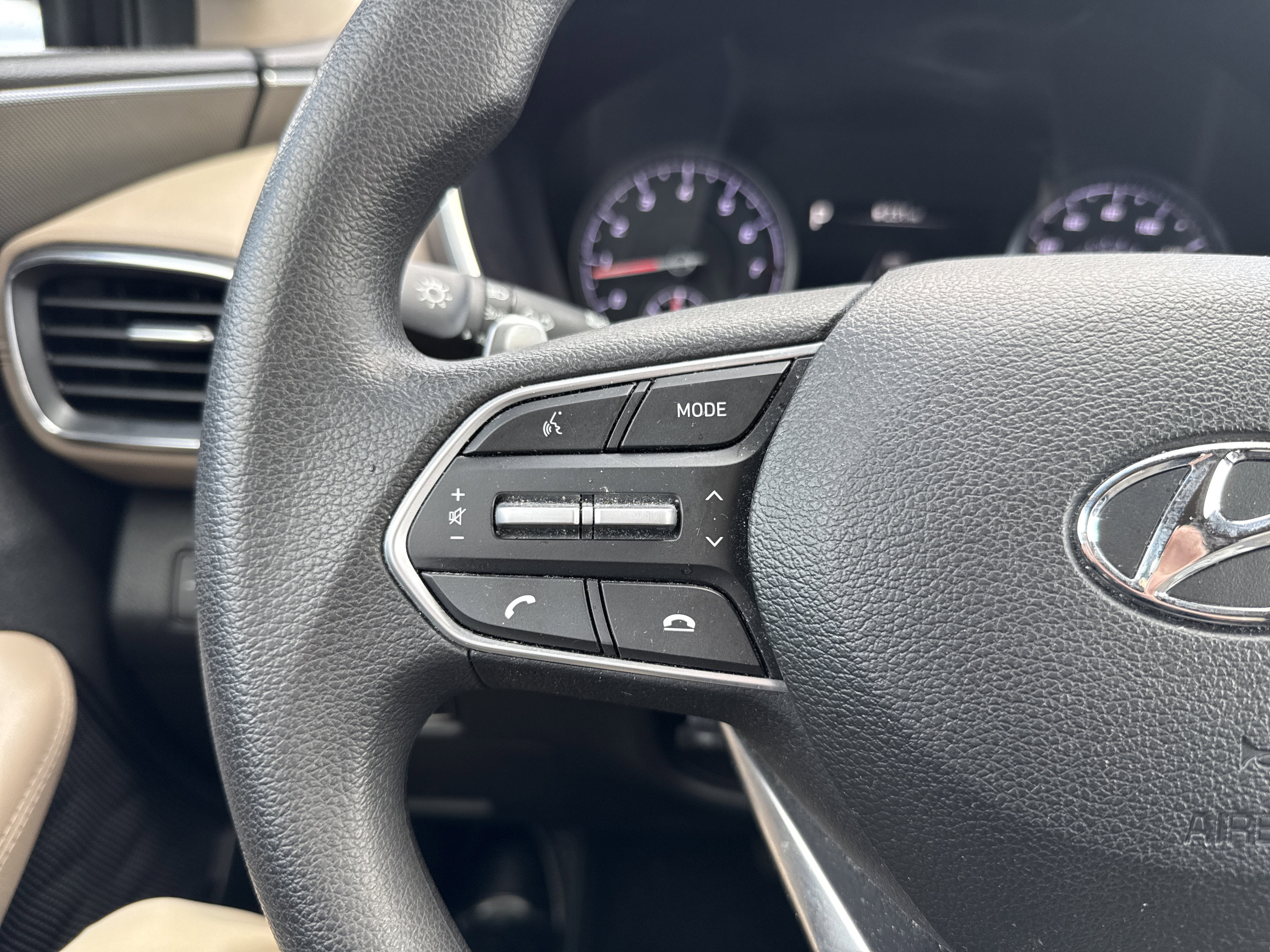 2023 Hyundai SANTA FE SE