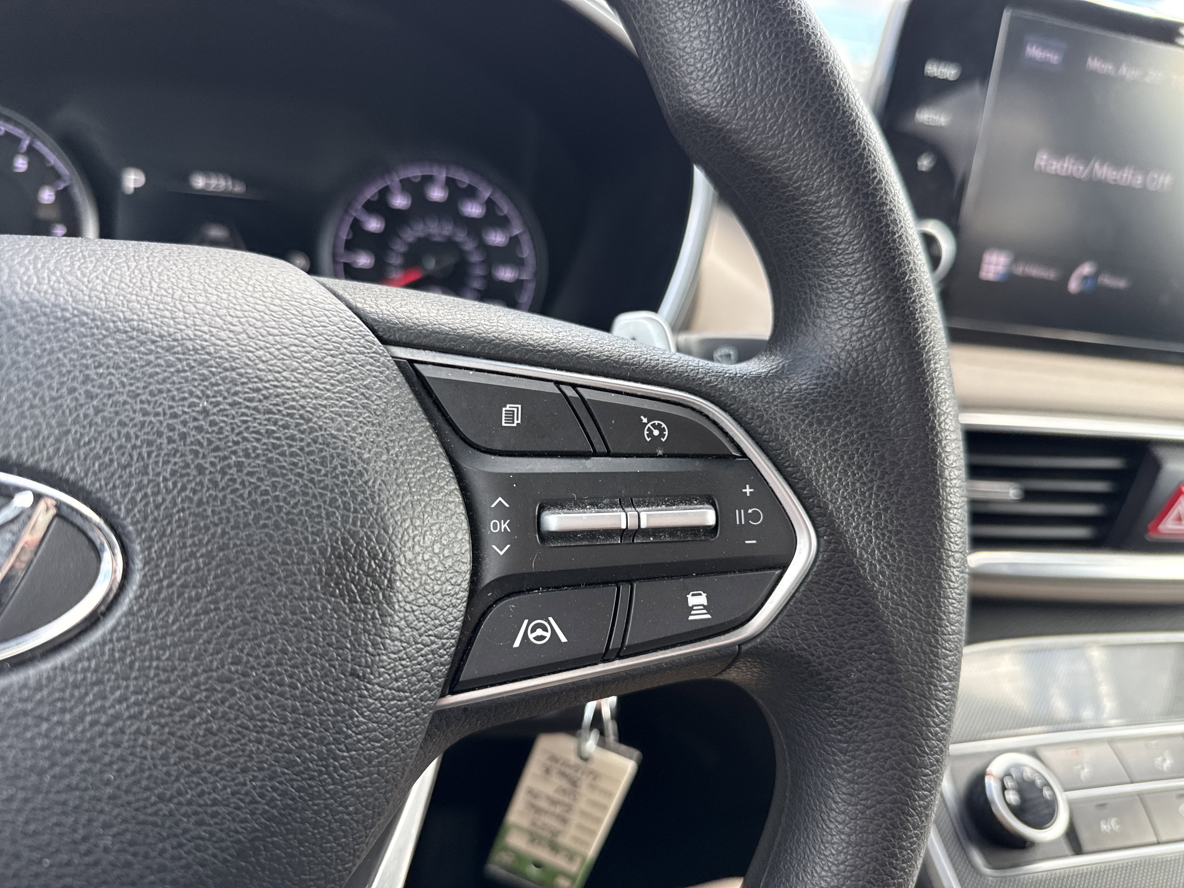 2023 Hyundai SANTA FE SE