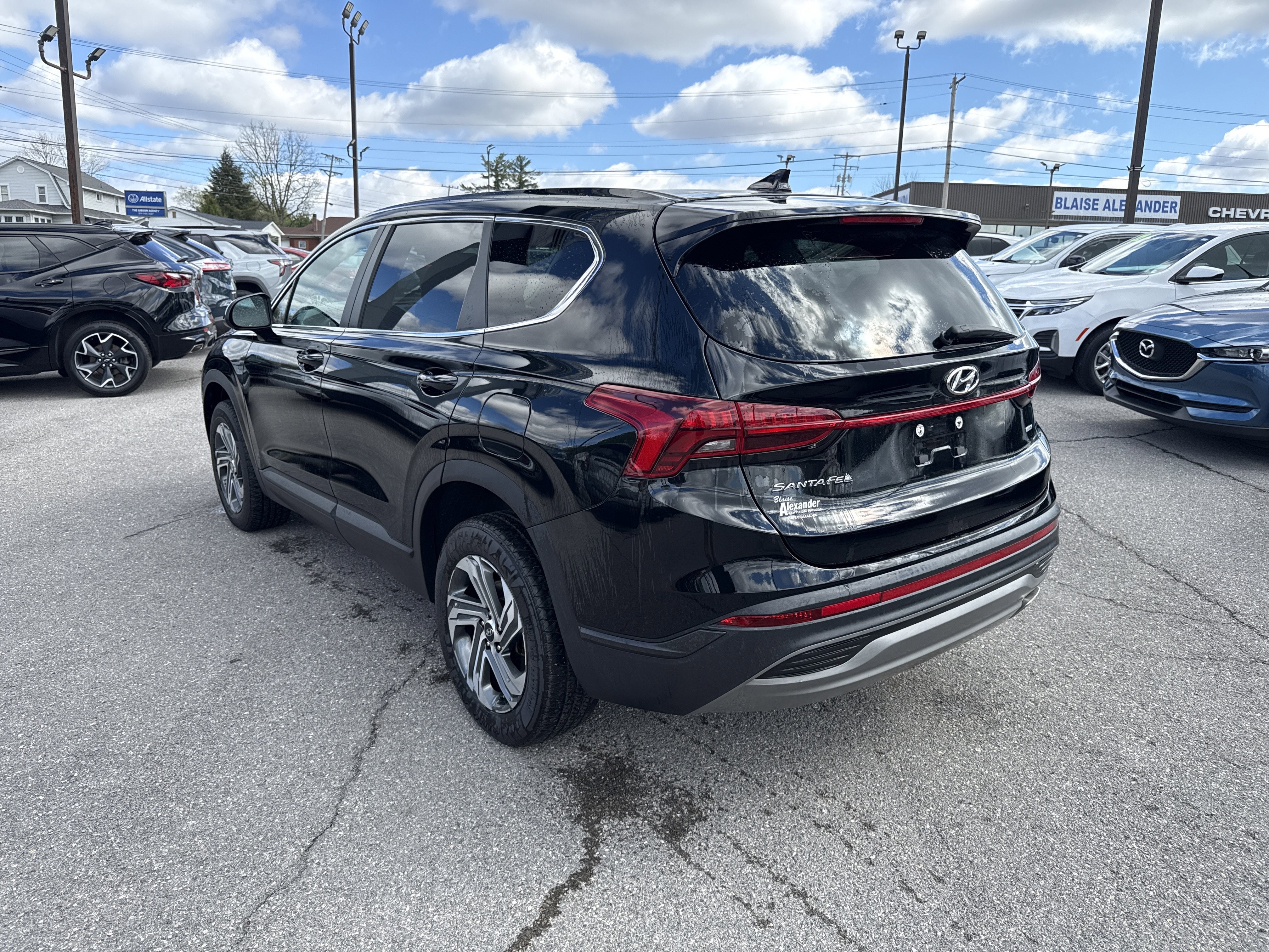 2023 Hyundai SANTA FE SE