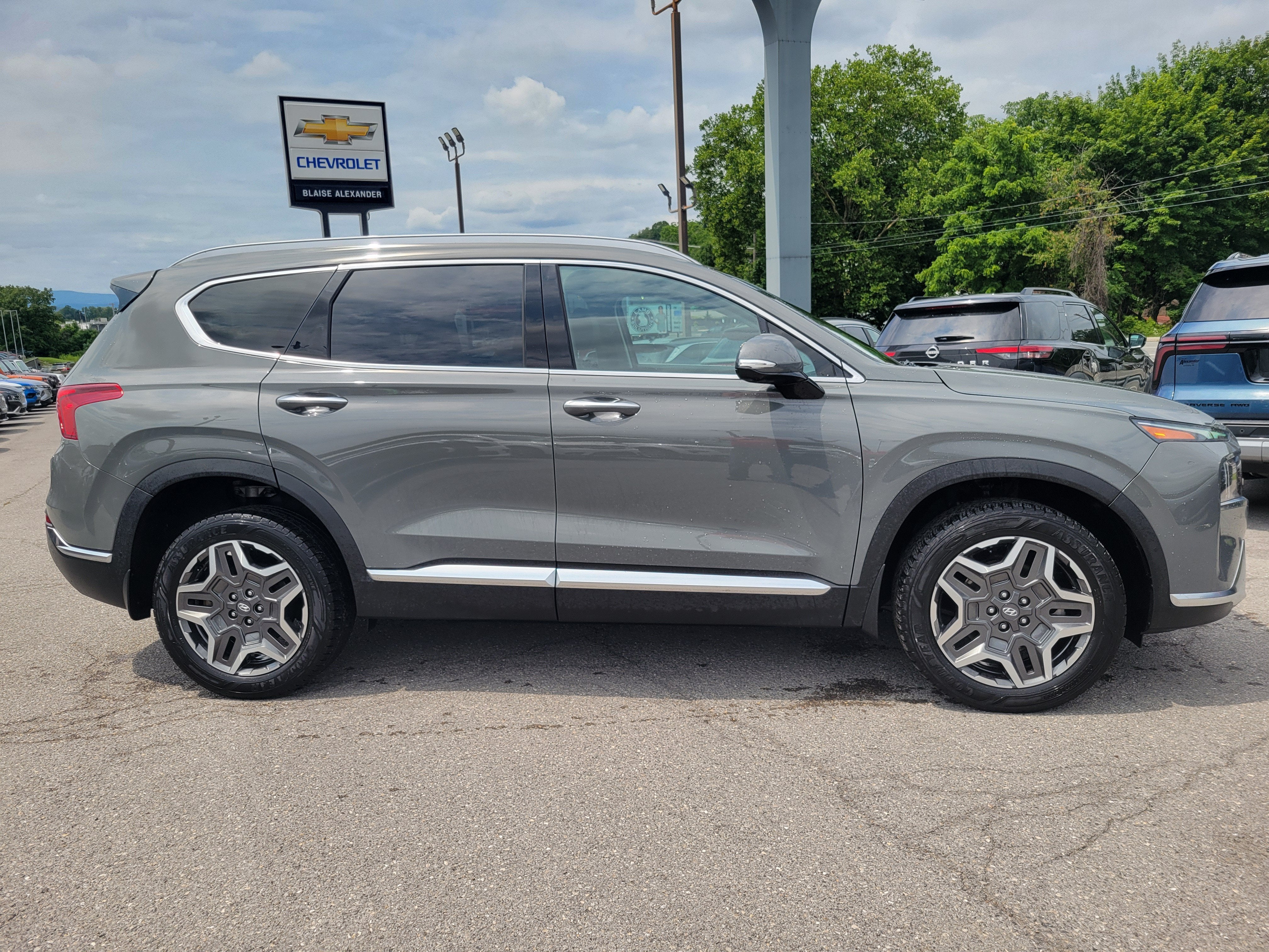 2023 Hyundai SANTA FE HYBRID Limited