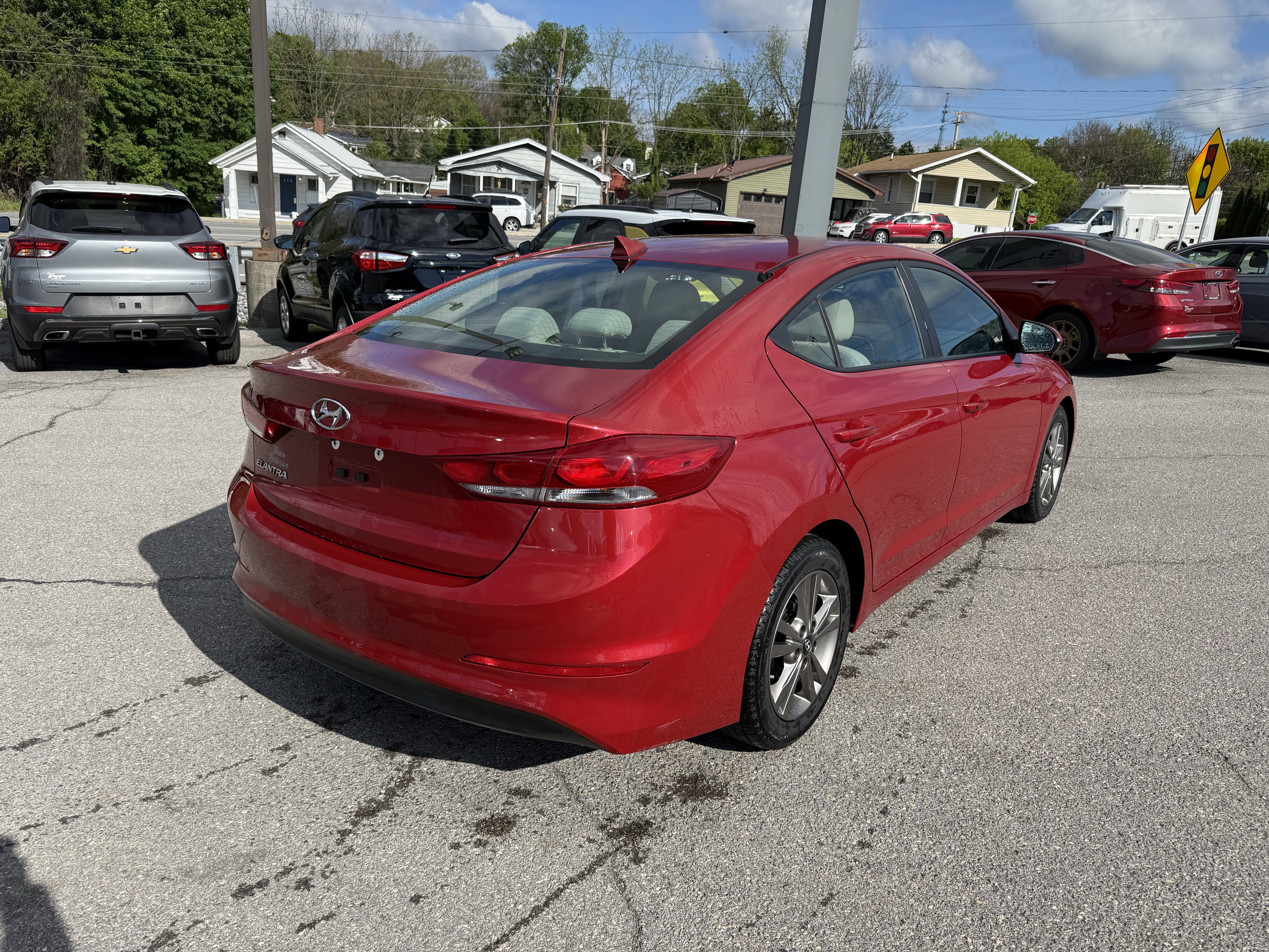 2017 Hyundai ELANTRA SE