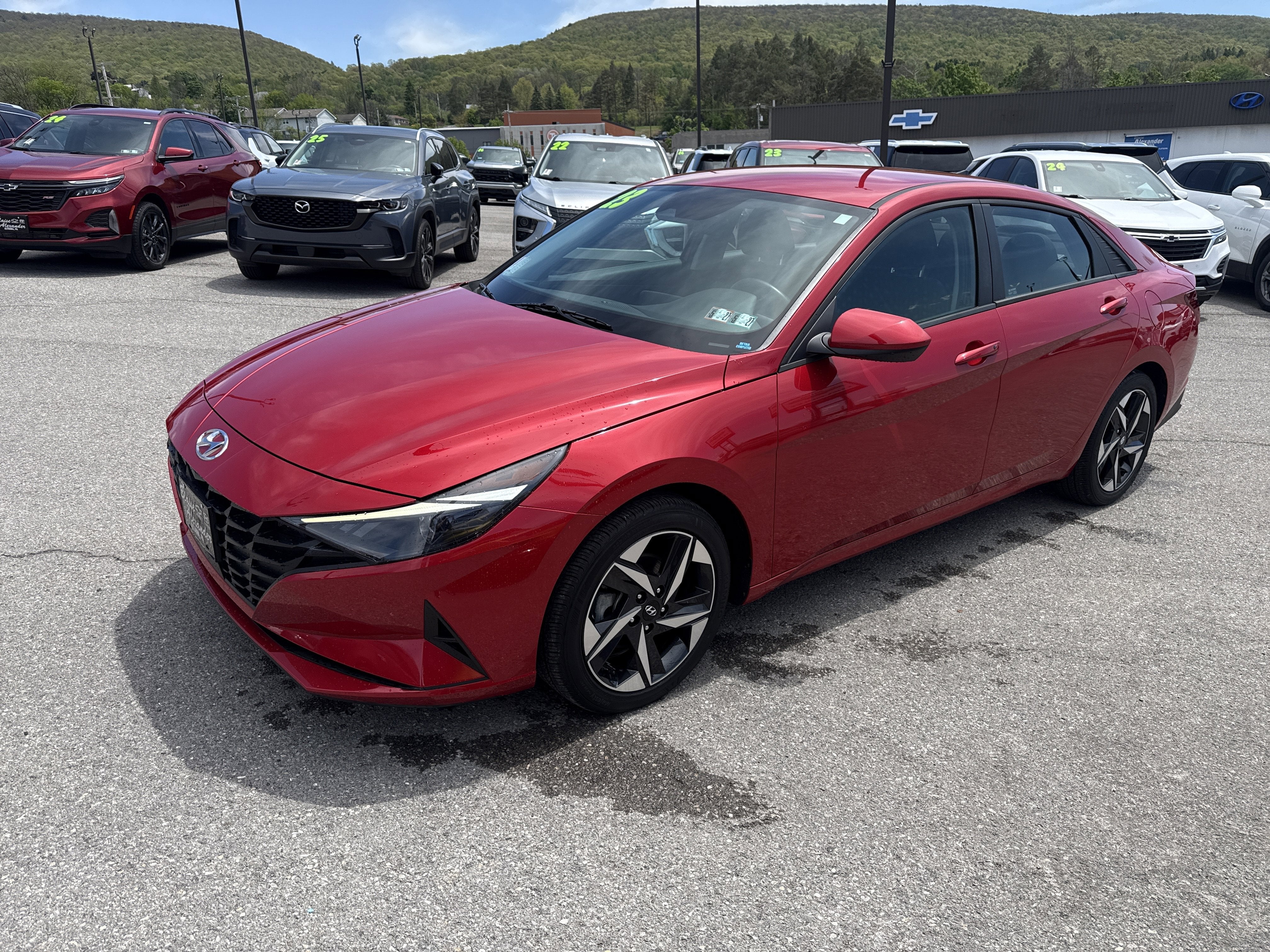 2023 Hyundai ELANTRA SEL