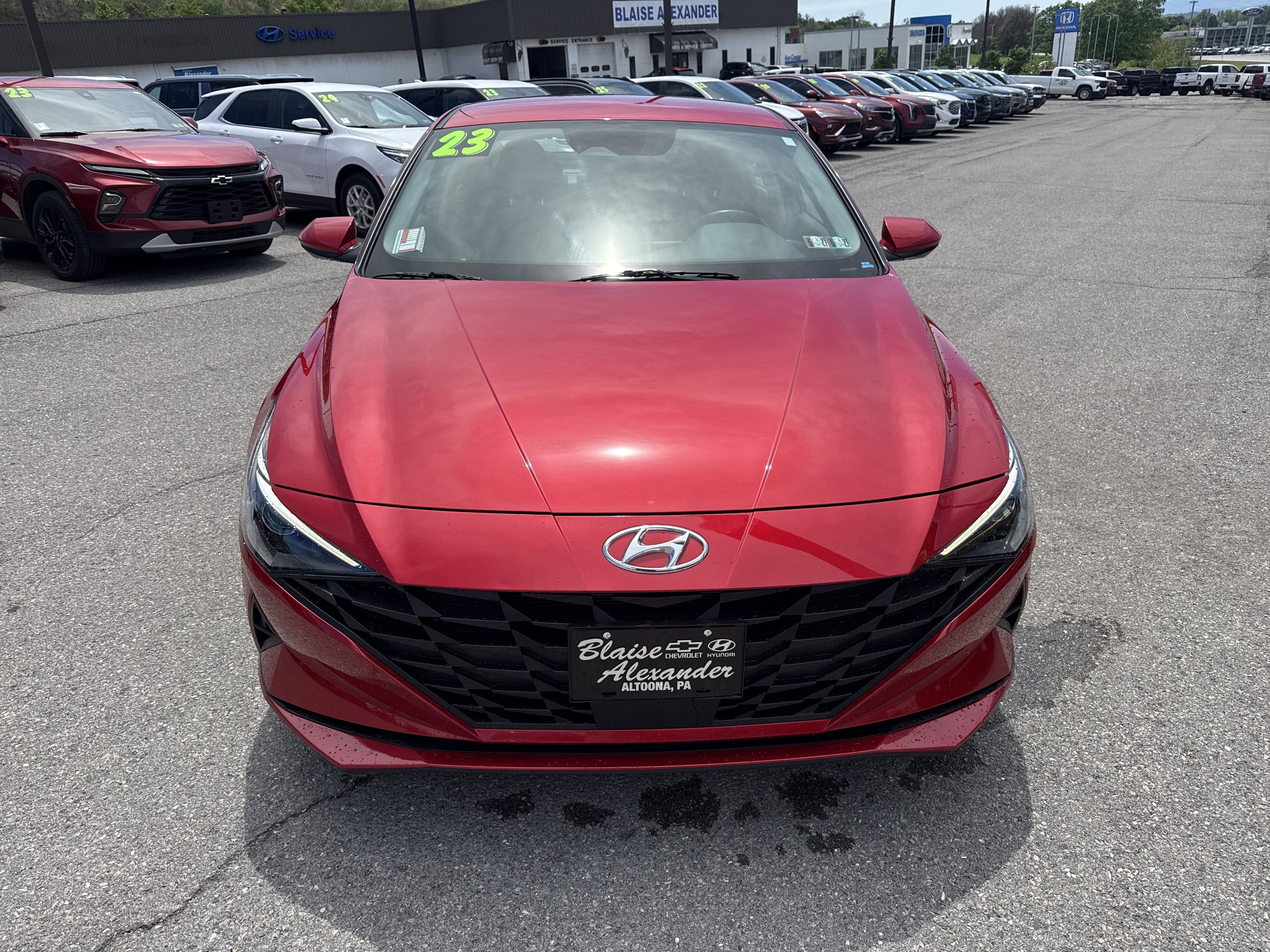 2023 Hyundai ELANTRA SEL