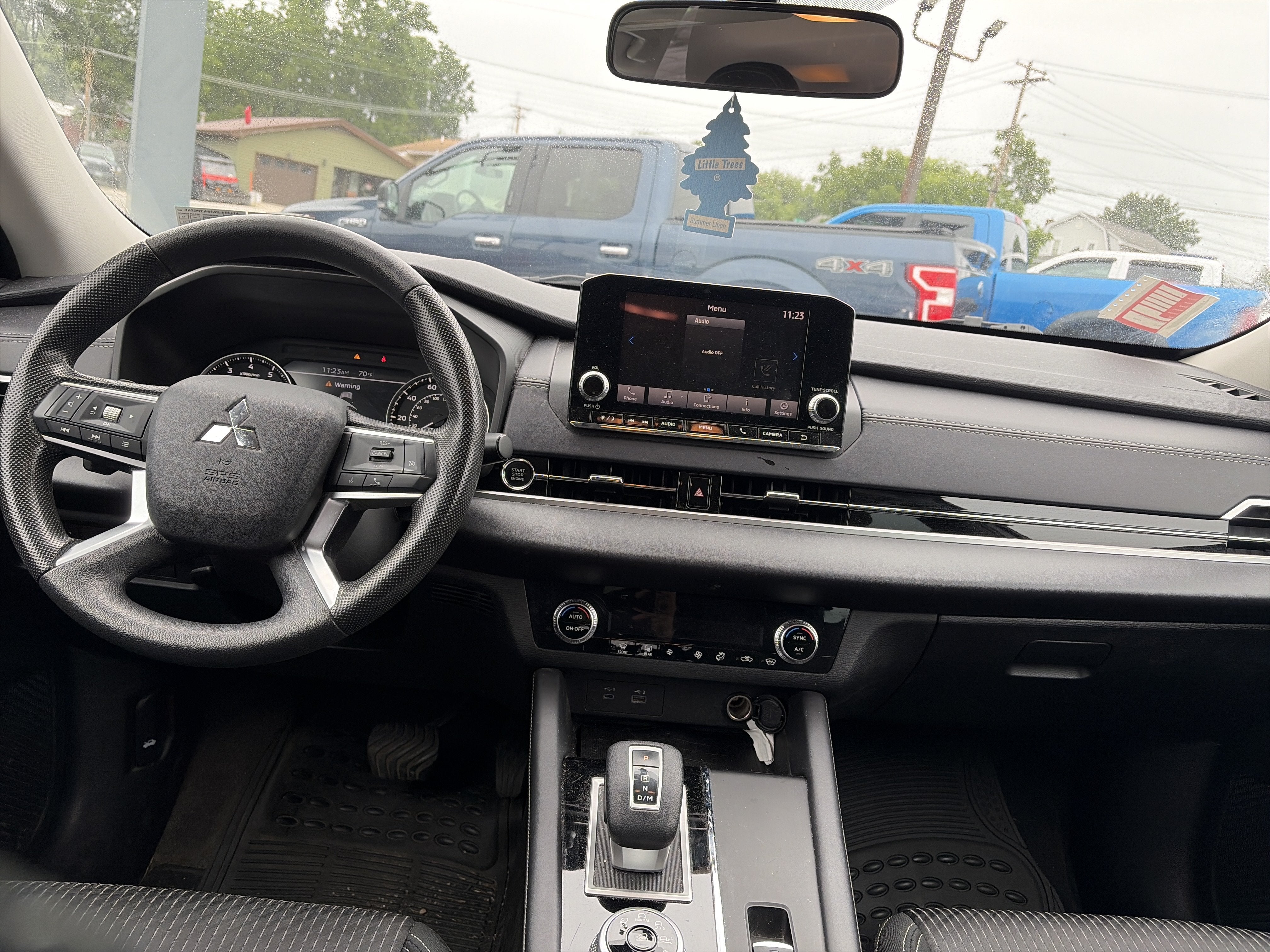 2022 Mitsubishi Outlander ES
