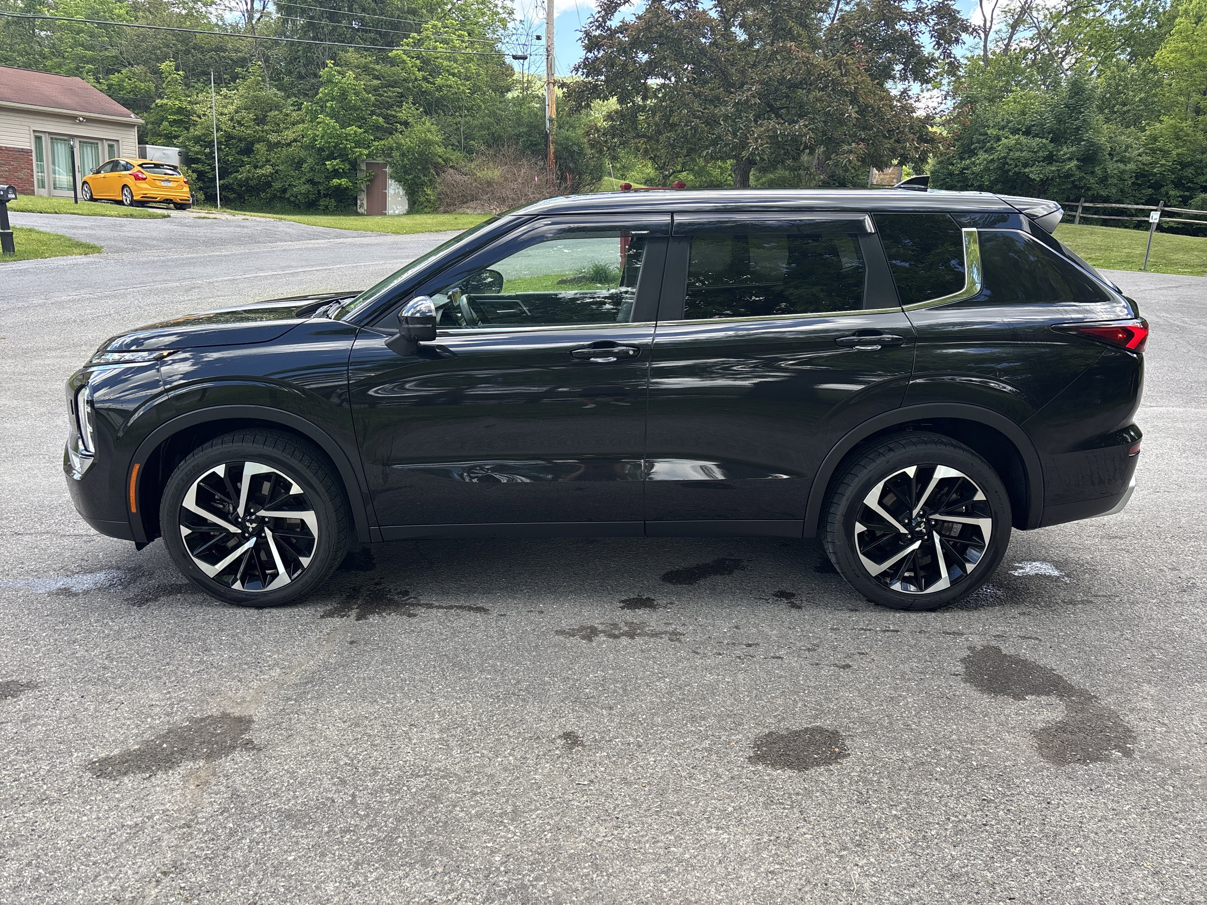 2023 Mitsubishi Outlander Ralliart