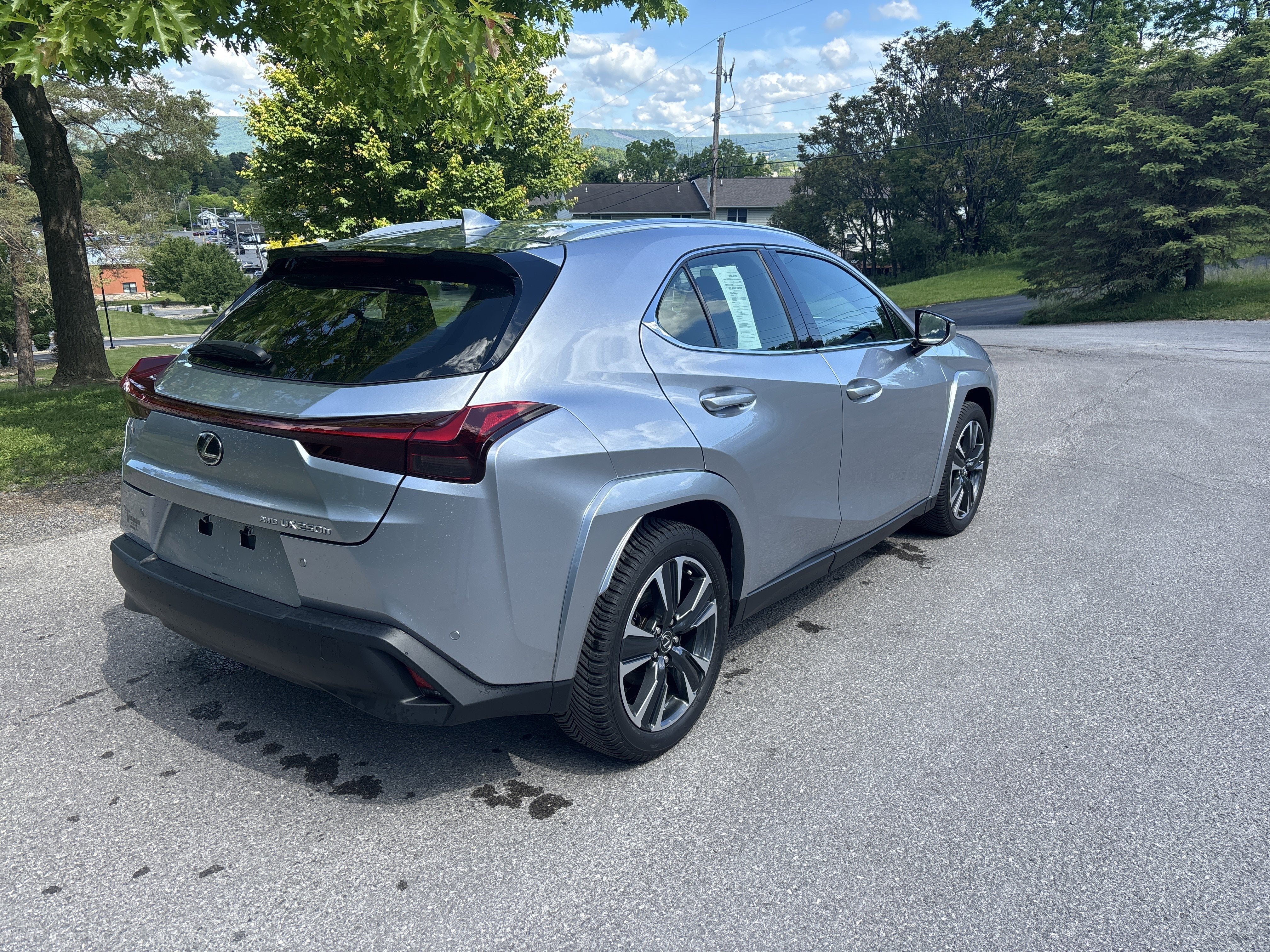 2024 Lexus UX UX 250h Premium