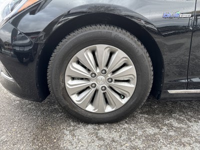 2017 Hyundai SONATA HYBRID SE