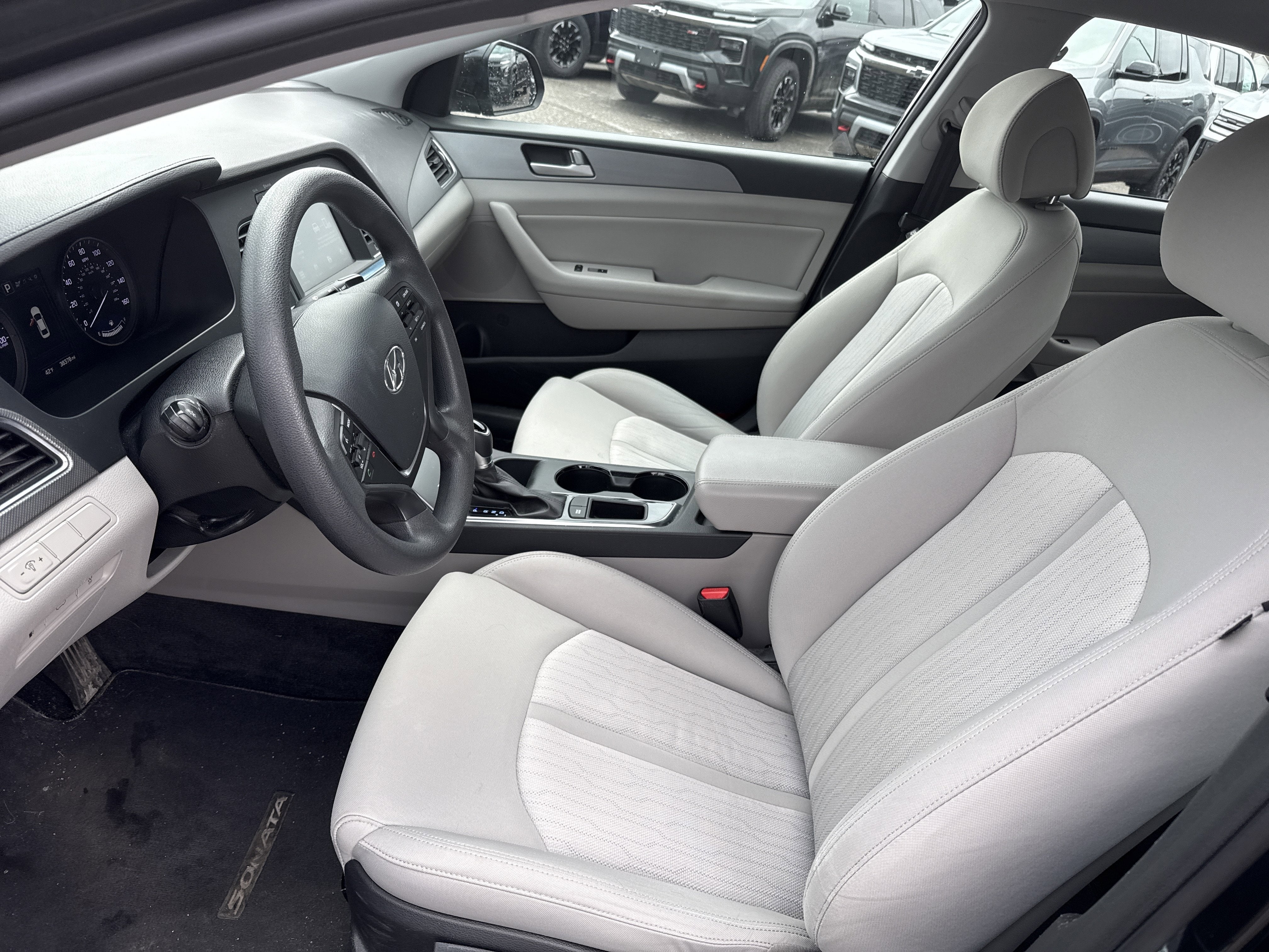 2017 Hyundai SONATA HYBRID SE