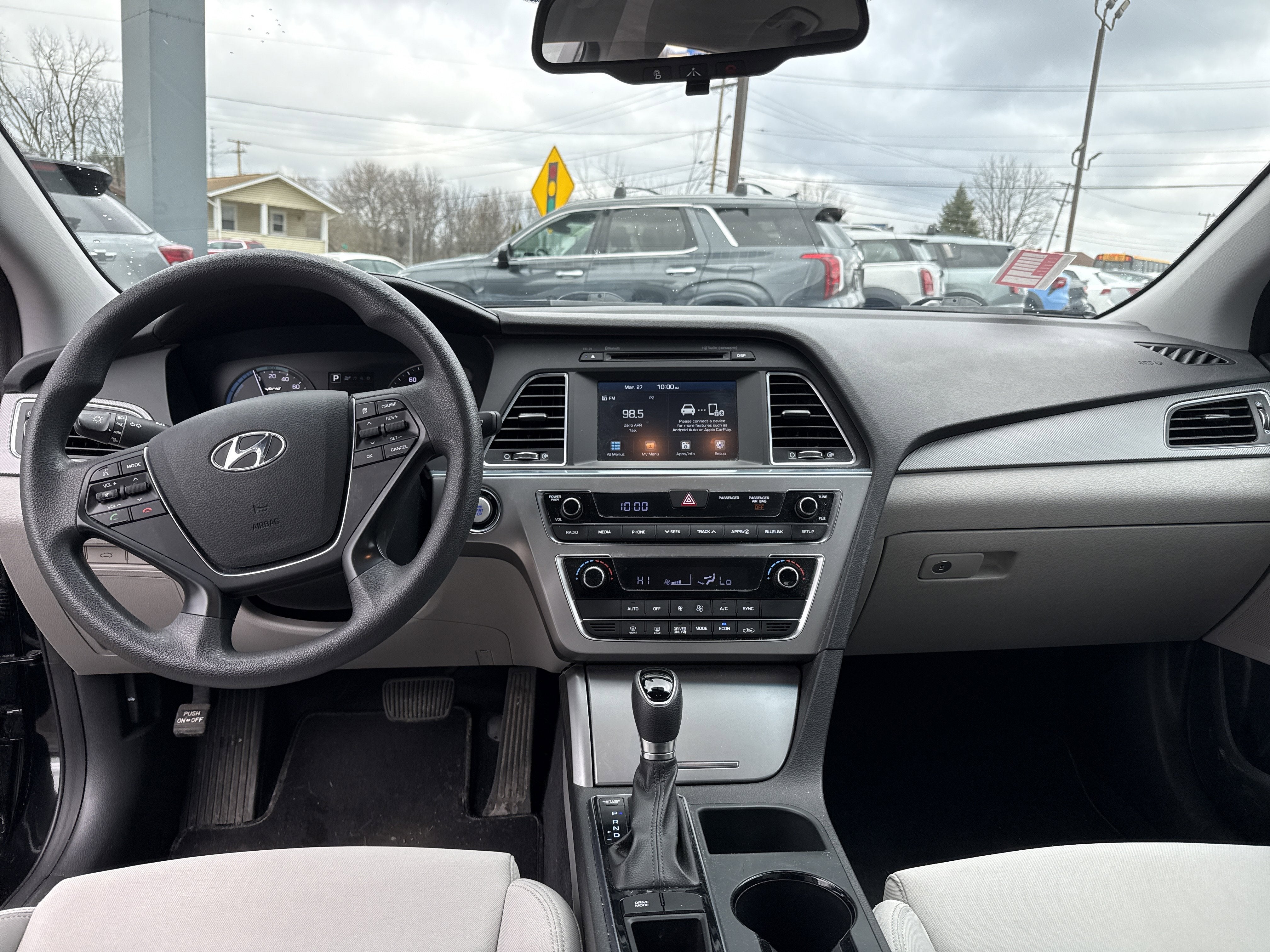 2017 Hyundai SONATA HYBRID SE