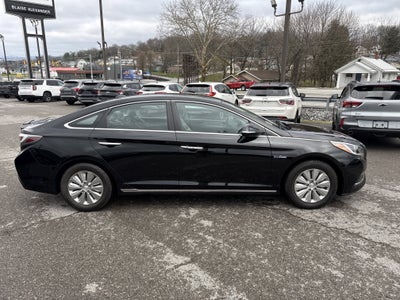 2017 Hyundai SONATA HYBRID SE