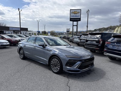 2025 Hyundai SONATA HYBRID SEL