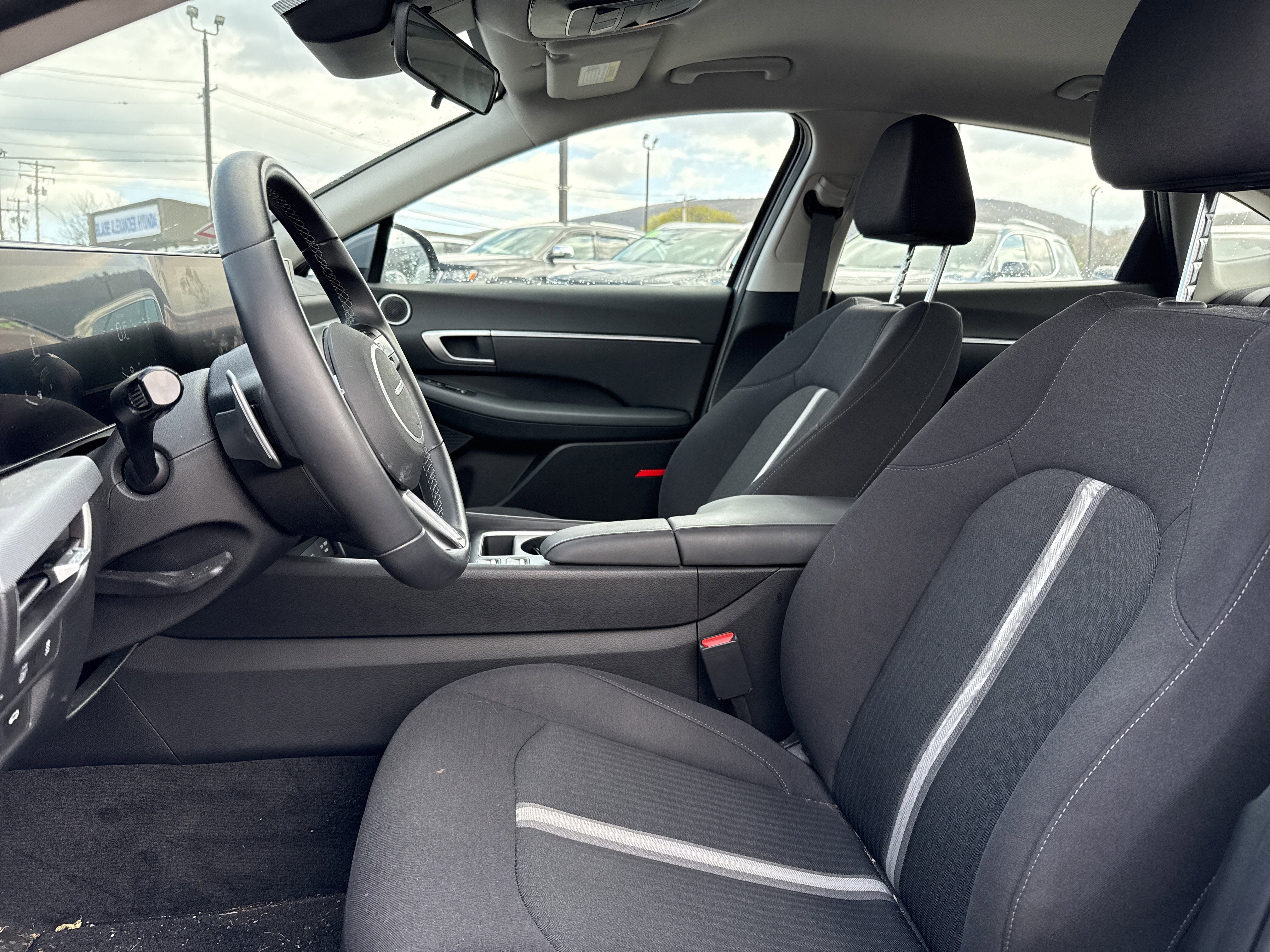 2025 Hyundai SONATA HYBRID SEL