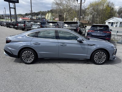 2025 Hyundai SONATA HYBRID SEL