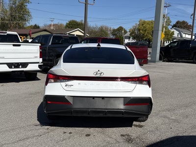 2024 Hyundai ELANTRA SEL
