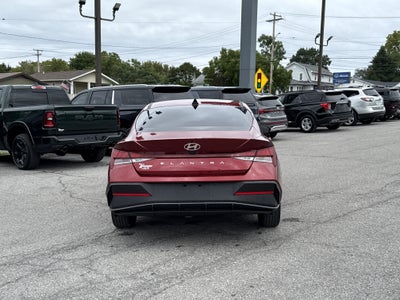 2024 Hyundai ELANTRA SEL