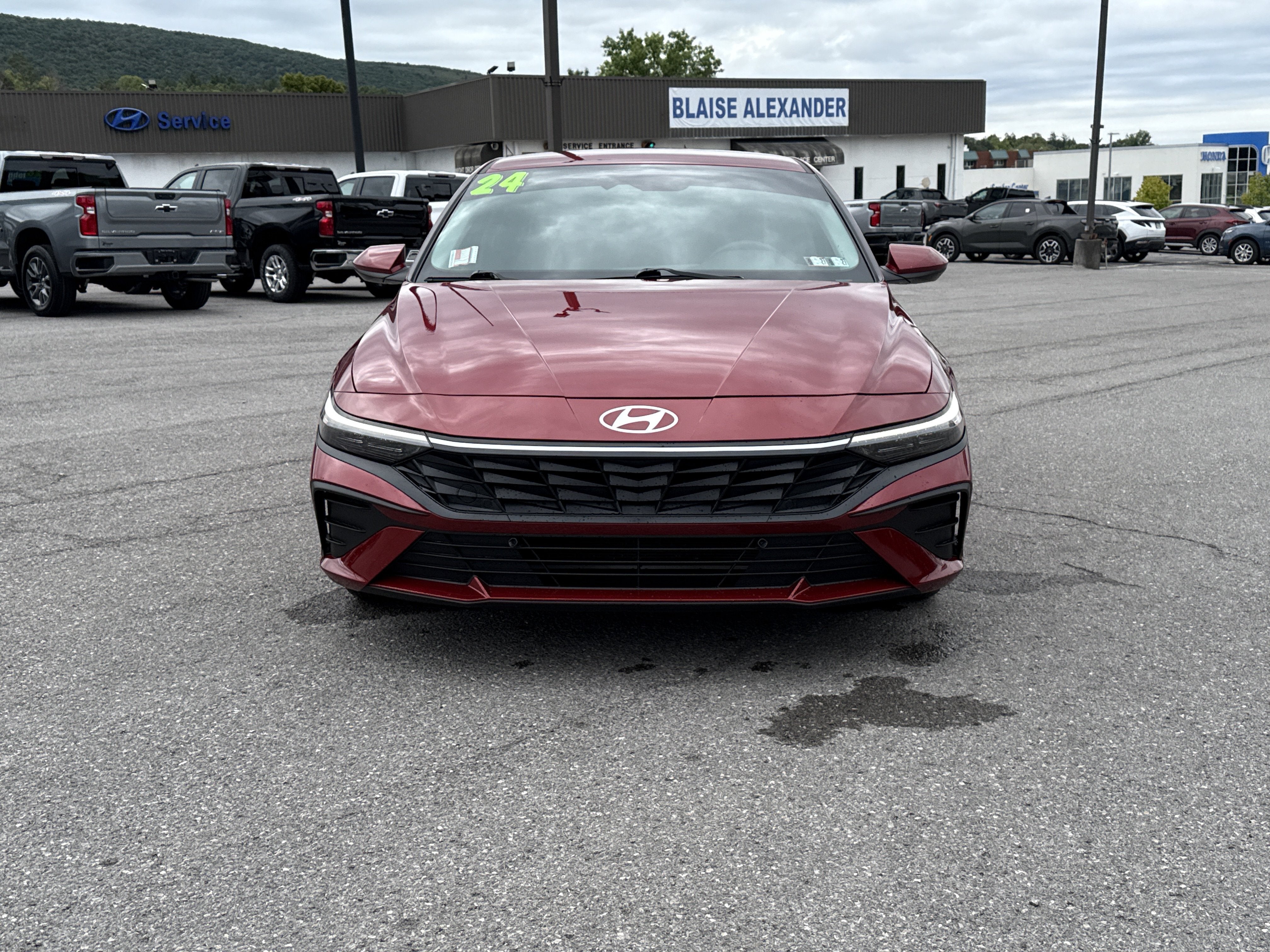 2024 Hyundai ELANTRA SEL