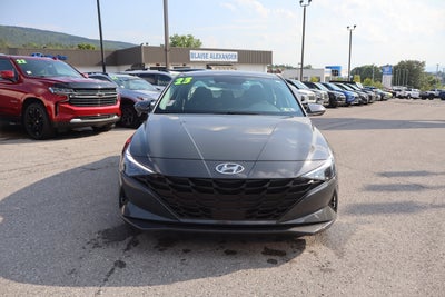 2023 Hyundai ELANTRA SEL