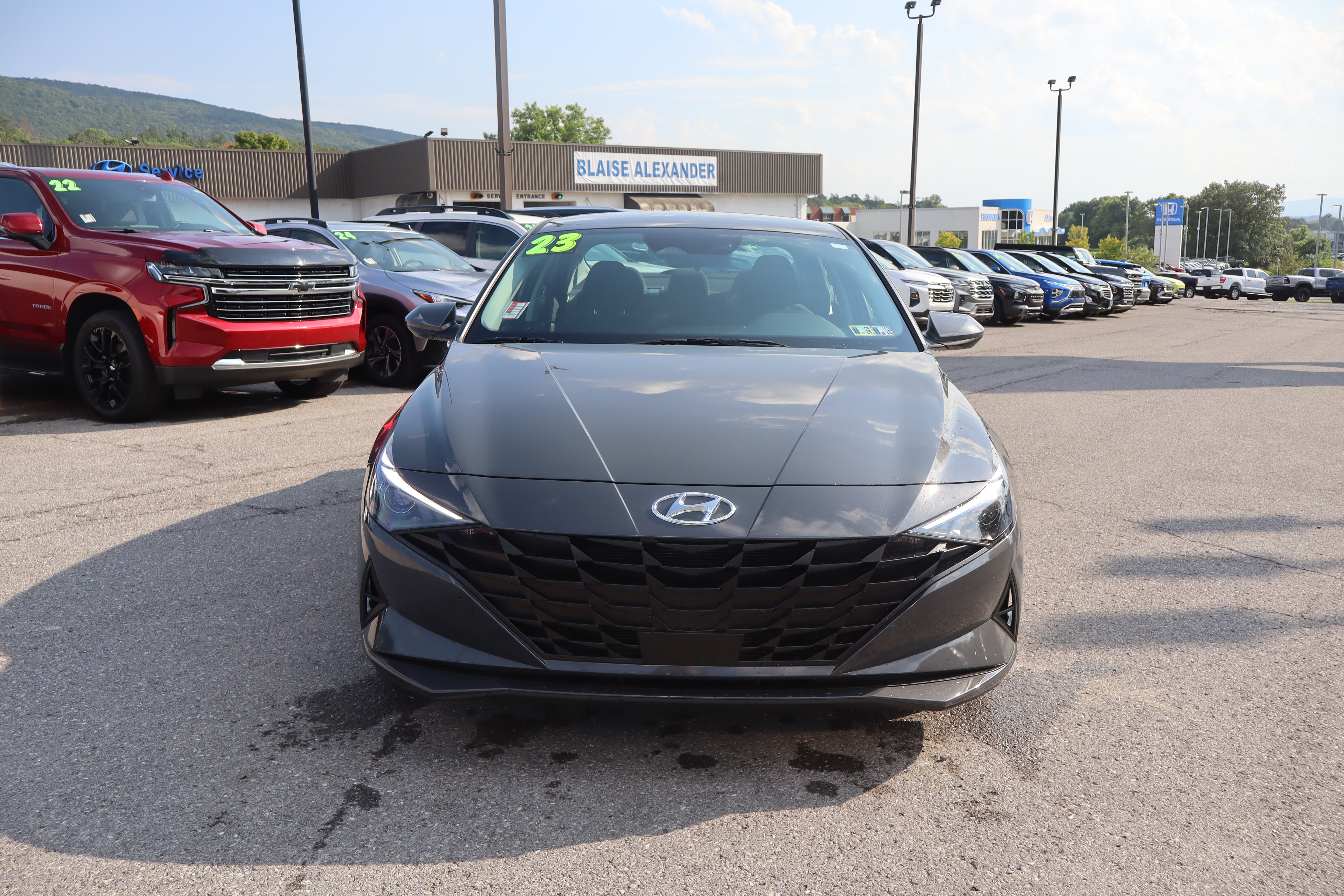 2023 Hyundai ELANTRA SEL