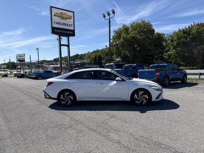 2025 Hyundai ELANTRA SEL Convenience
