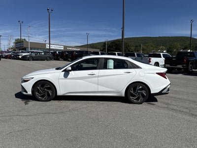 2025 Hyundai ELANTRA SEL Convenience