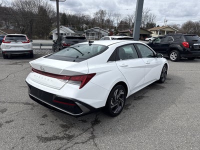 2025 Hyundai ELANTRA SEL Convenience