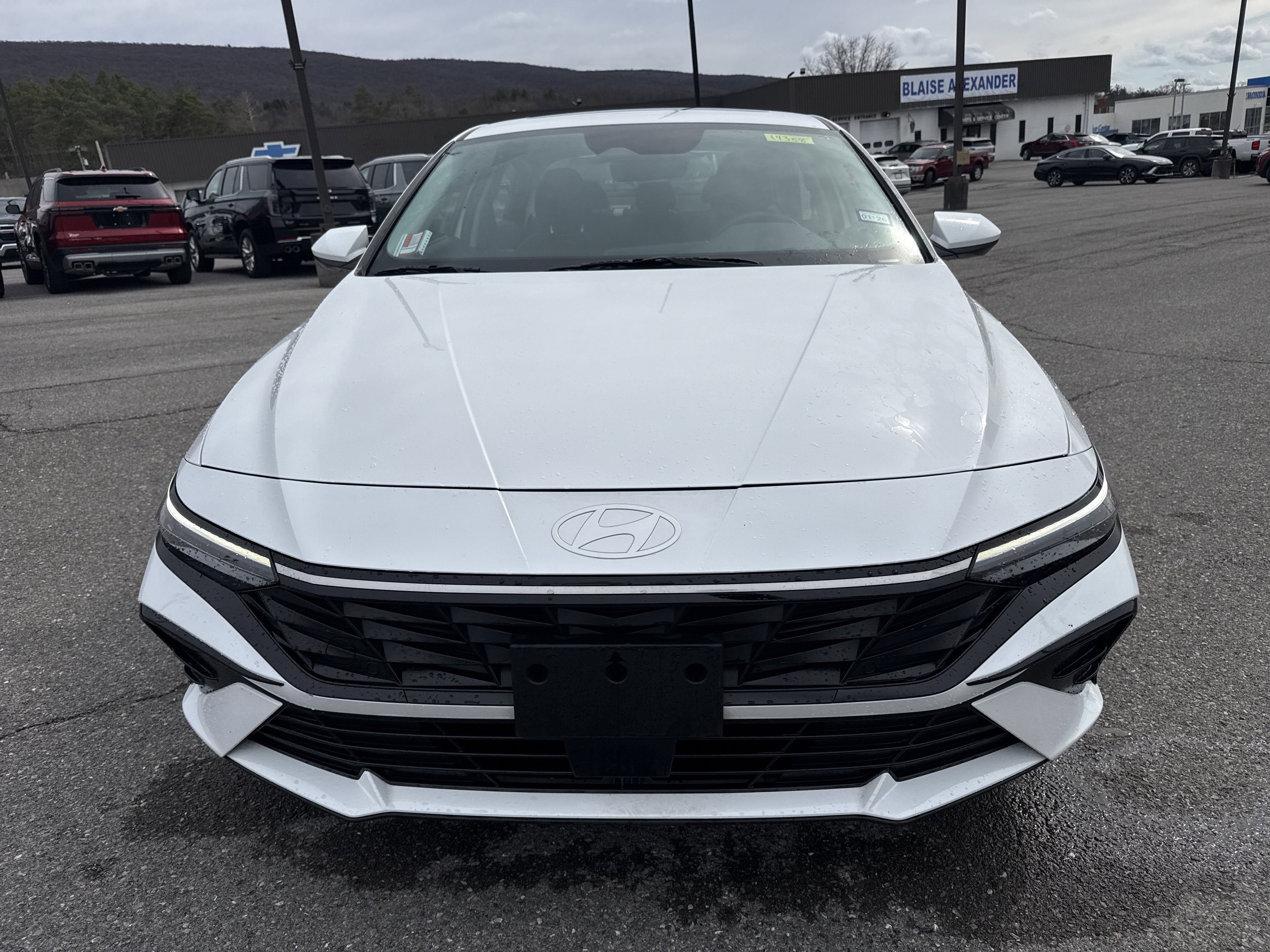 2025 Hyundai ELANTRA SEL Convenience