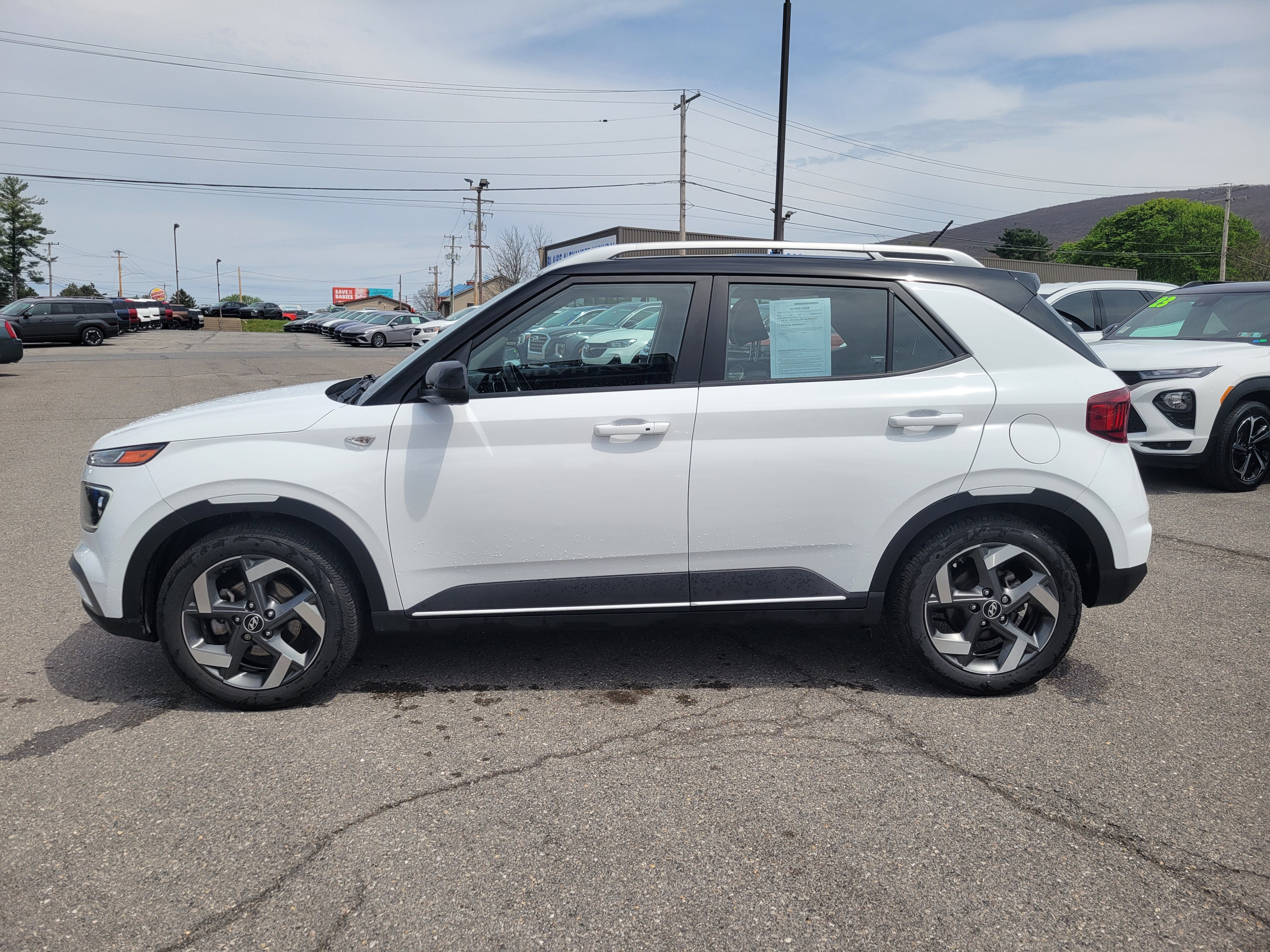 2023 Hyundai VENUE Limited