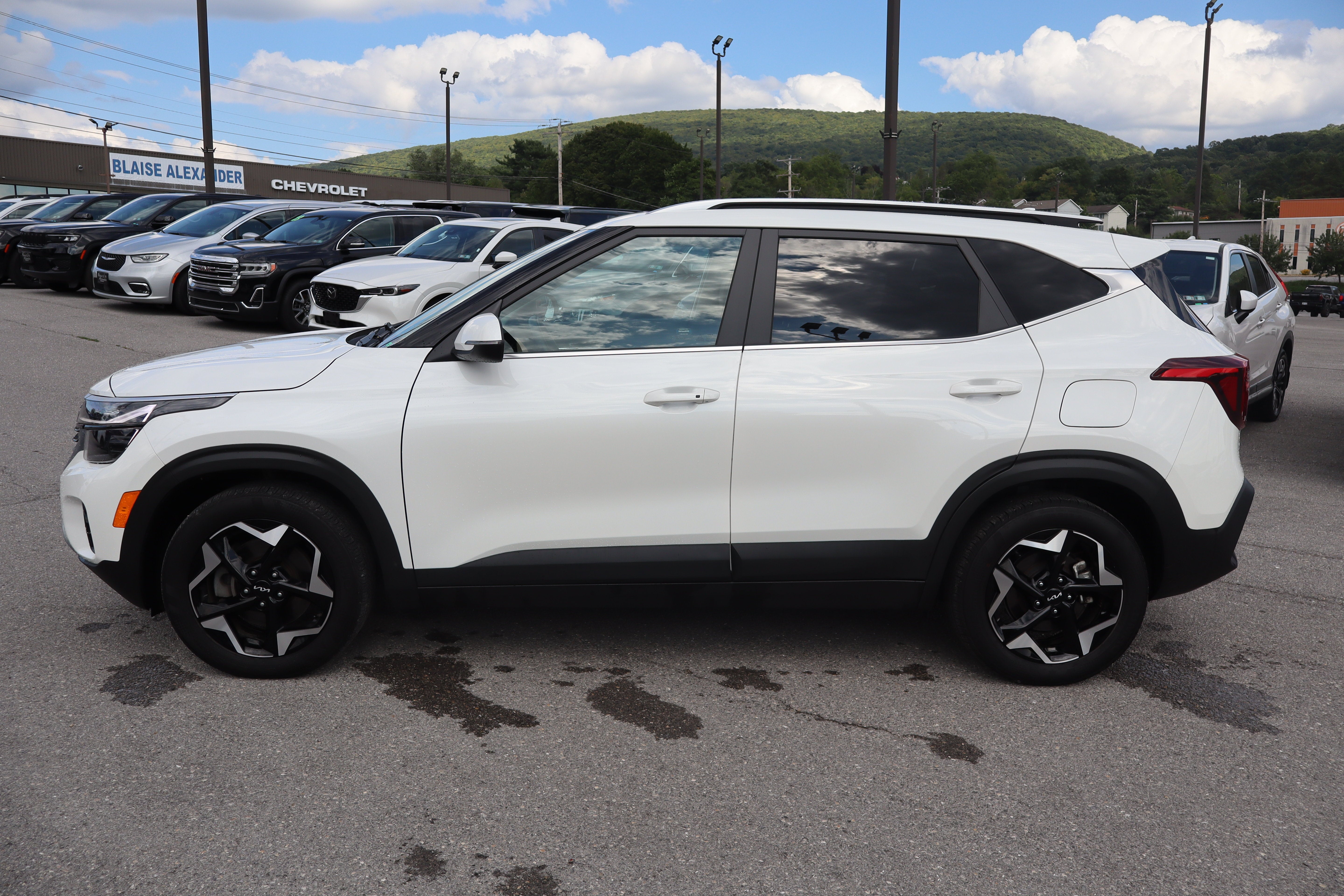 2024 Kia Seltos EX