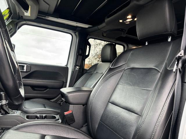 2022 Jeep Wrangler Unlimited Sahara Altitude 4x4