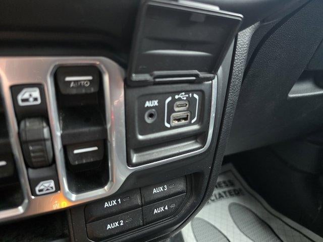 2018 Jeep Wrangler Unlimited Sahara 4x4