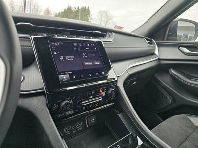 2025 Jeep Grand Cherokee Altitude 4x4