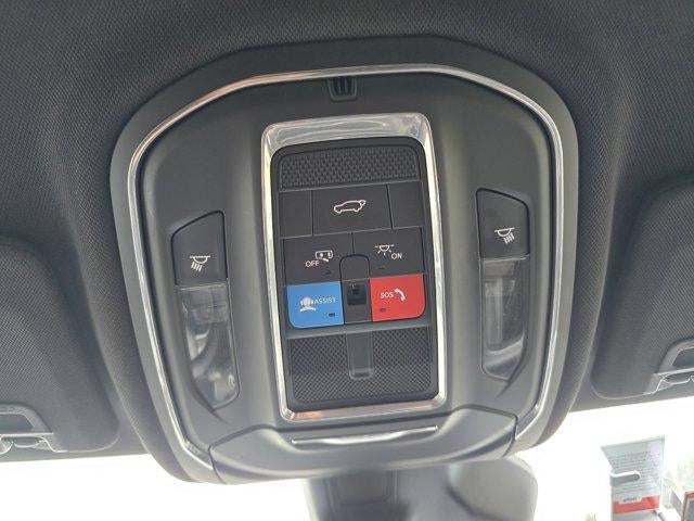 2025 Jeep Grand Cherokee Altitude 4x4