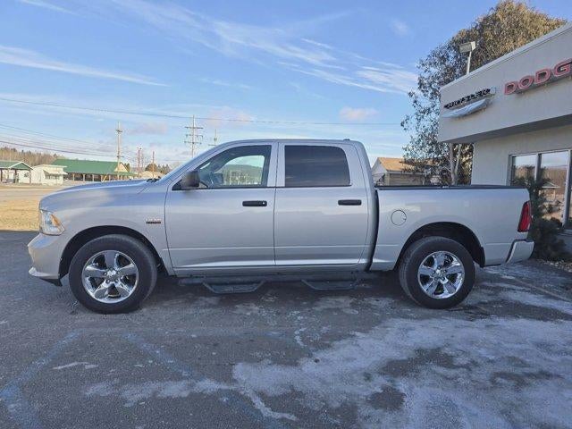 2019 RAM 1500 Classic Express 4x4 Crew Cab 5'7" Box