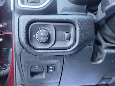 2021 RAM 1500 Big Horn 4x4 Crew Cab 5'7" Box