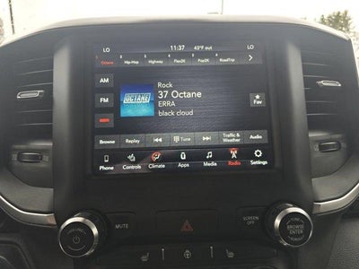 2020 RAM 1500 Big Horn 4x4 Crew Cab 5'7" Box