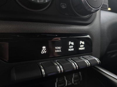 2020 RAM 1500 Big Horn 4x4 Crew Cab 5'7" Box