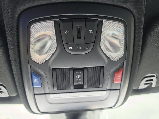 2022 RAM 1500 Big Horn 4x4 Crew Cab 5'7" Box