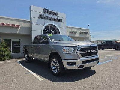 2022 RAM 1500 Big Horn 4x4 Crew Cab 6'4" Box
