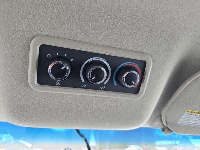 2020 Chevrolet Express Passenger 3500 Extended Wheelbase Rear-Wheel Drive 1LS