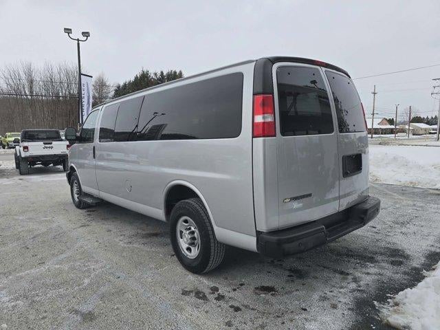 2020 Chevrolet Express Passenger 3500 Extended Wheelbase Rear-Wheel Drive 1LS