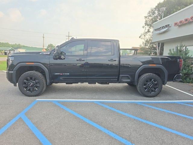 2026 GMC Sierra 2500 HD Crew Cab Standard Box 4-Wheel Drive AT4