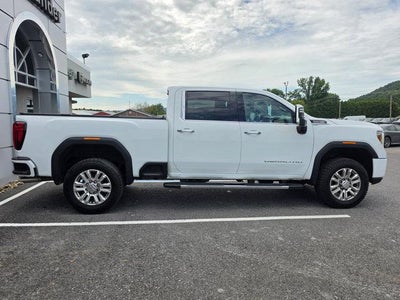 2022 GMC Sierra 2500 HD Crew Cab Standard Box 4-Wheel Drive Denali